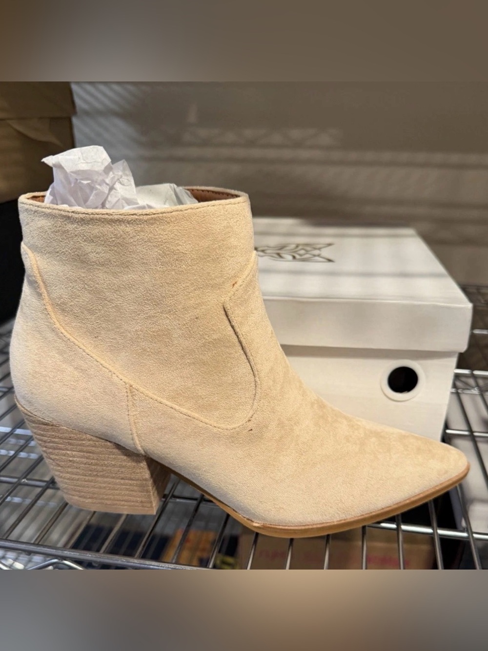 Beast Fashion Women’s Leo-22 Pull On Ankle Boots Nude Suede Size 8.5 M US